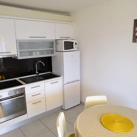 4pax On The With Garden, Sea View, Terrace & Parking - Ap A1 Apartman Mimice