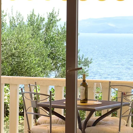 4pax On The With Garden, Sea View, Terrace & Parking - Ap A1 Apartment